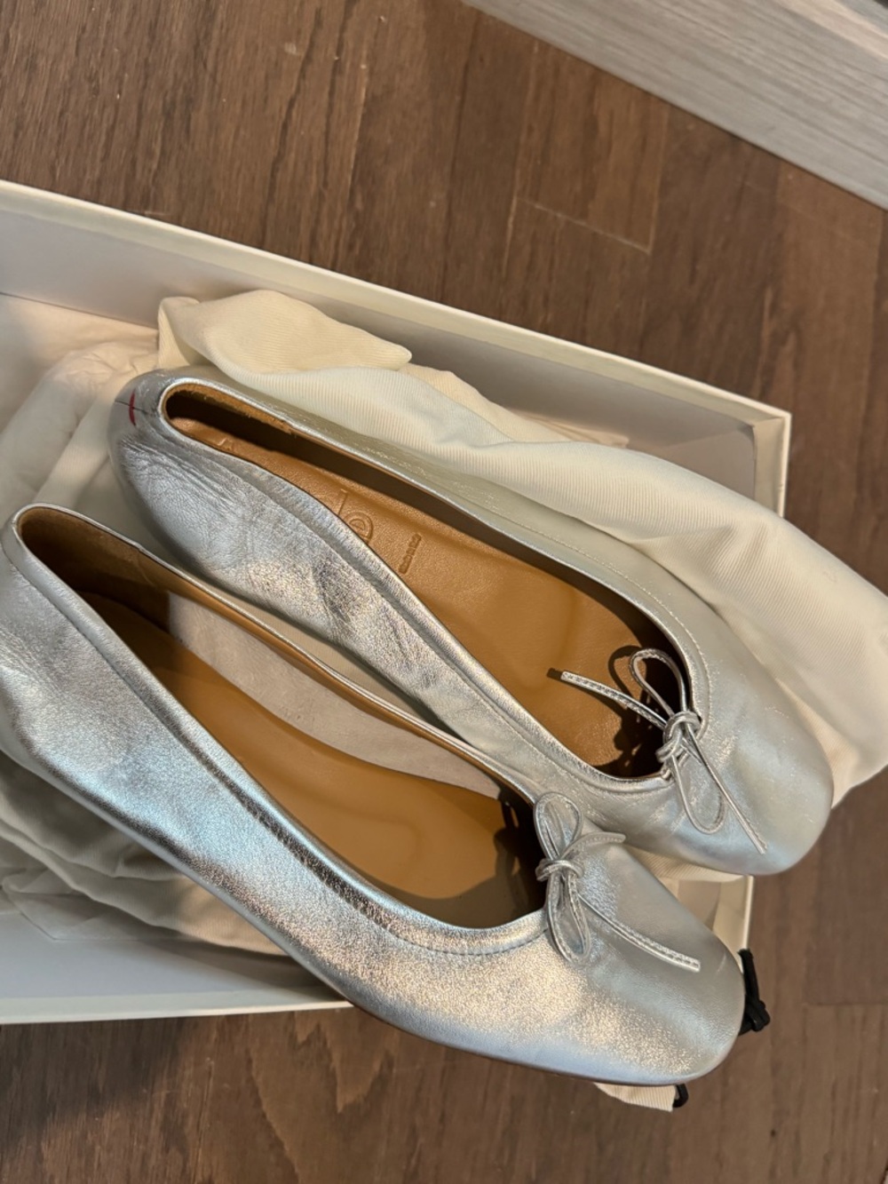 Aeyde Silver Leather Ballet Flats with Bow